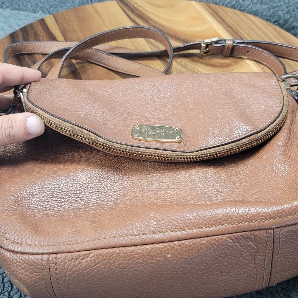 Michael Kors Bedford Leather Medium Brown Convertible Shoulder Crossbody Bag - Picture 12 of 16